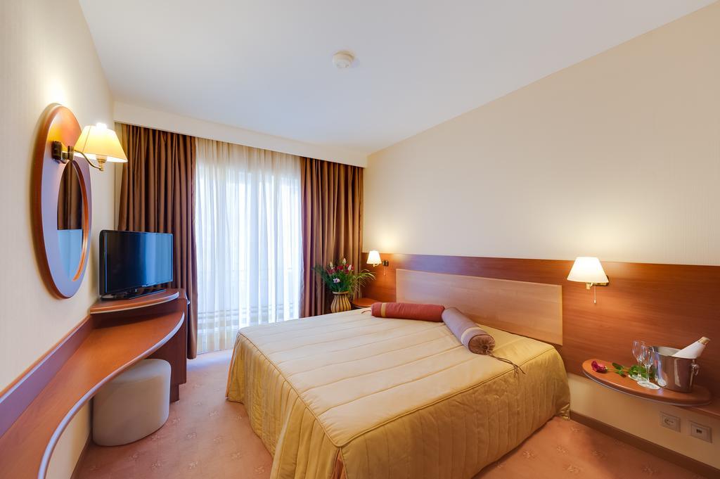 Hotel Palas Mamaia Oda fotoğraf